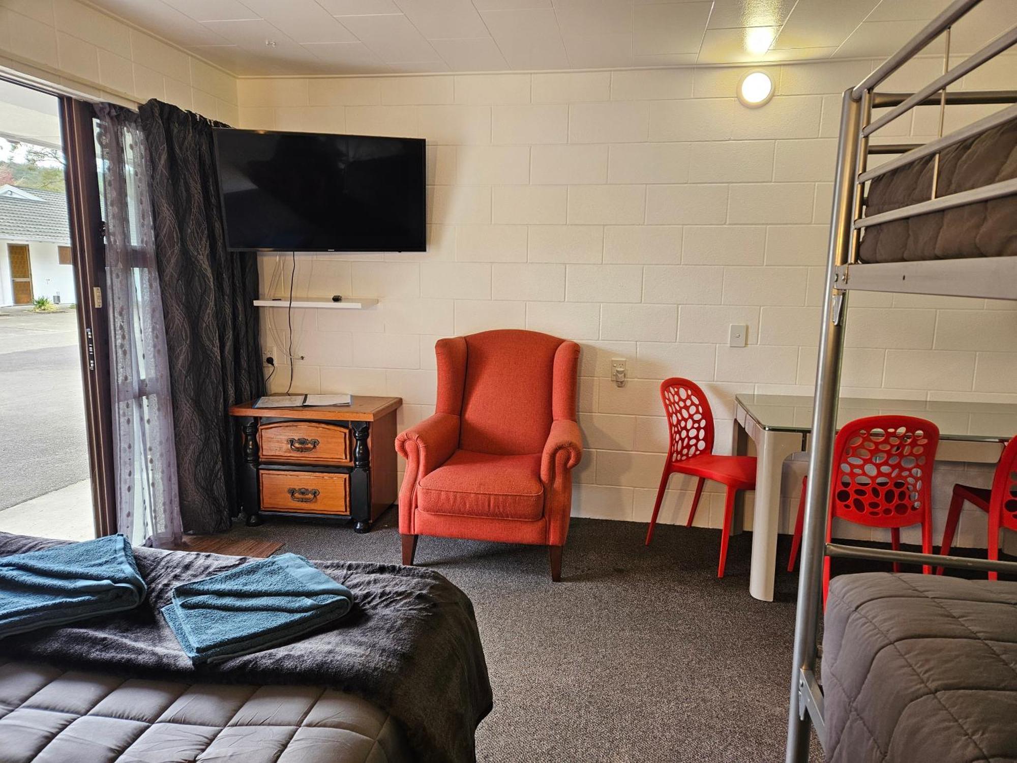 Kawerau Thermal Motel מראה חיצוני תמונה