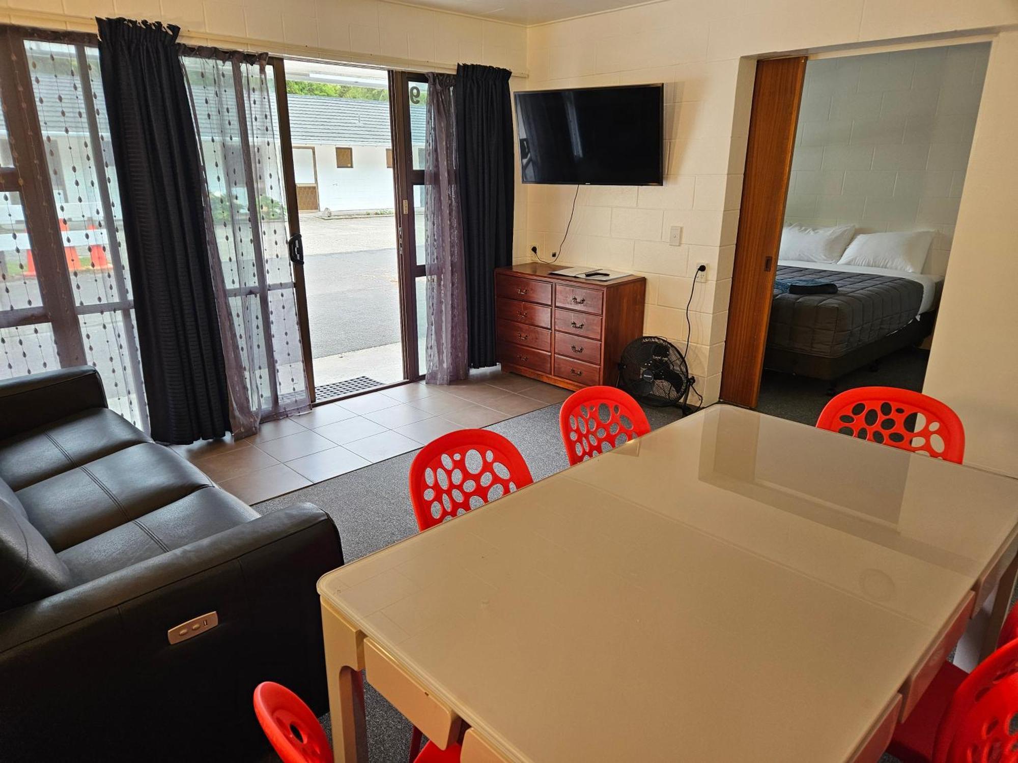 Kawerau Thermal Motel מראה חיצוני תמונה
